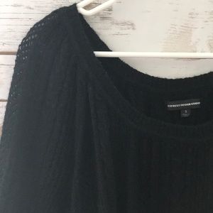 • Black Express Sweater •